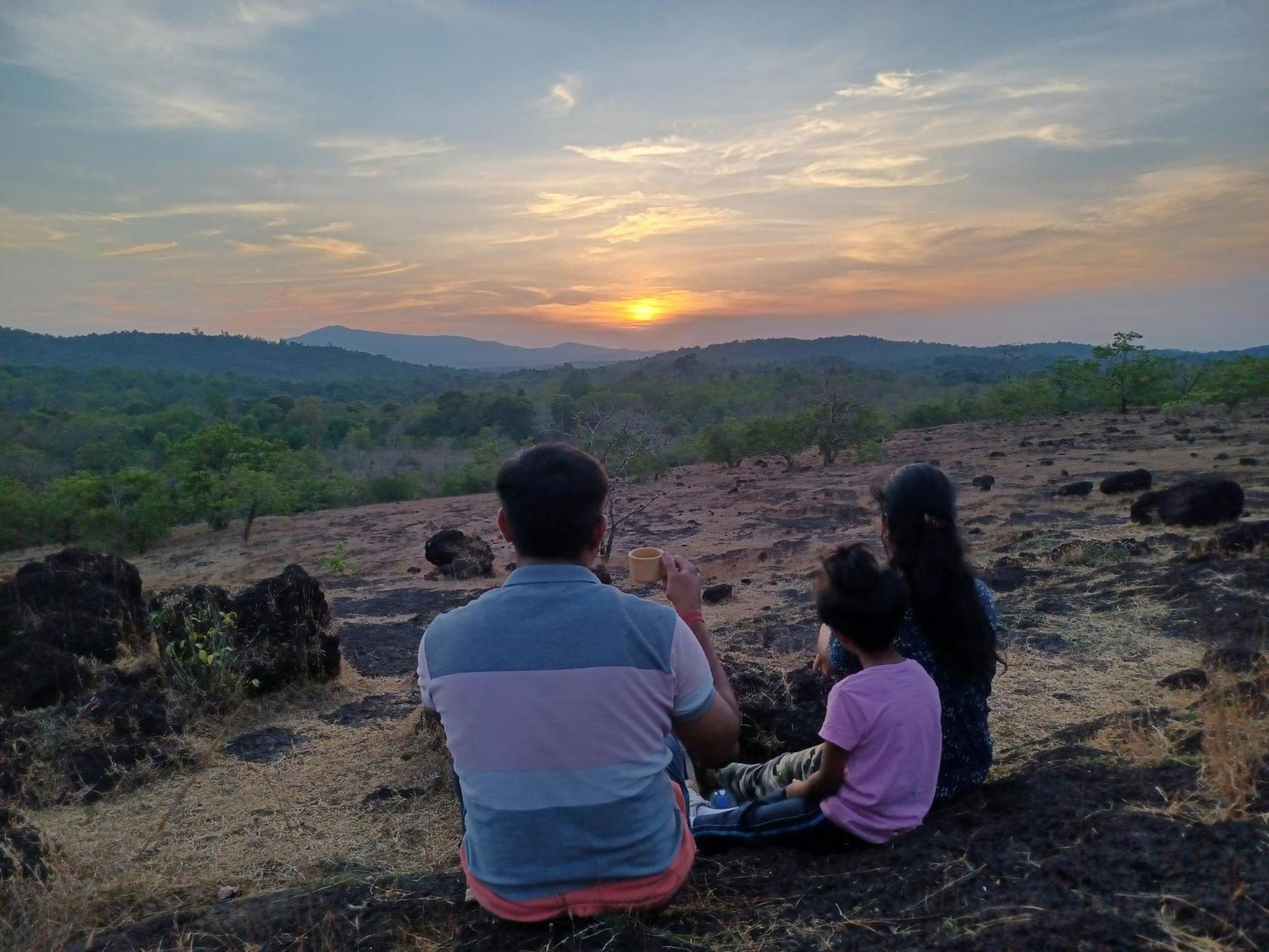 Nature'S Nest Eco Resort Goa, Near Dudhsagar Waterfalls Molem Екстериор снимка